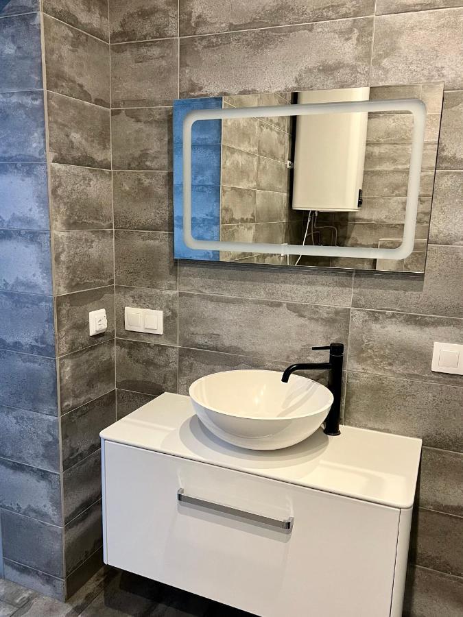4 Rooms Apartment With A View Of The Dnieper River Kiev Luaran gambar