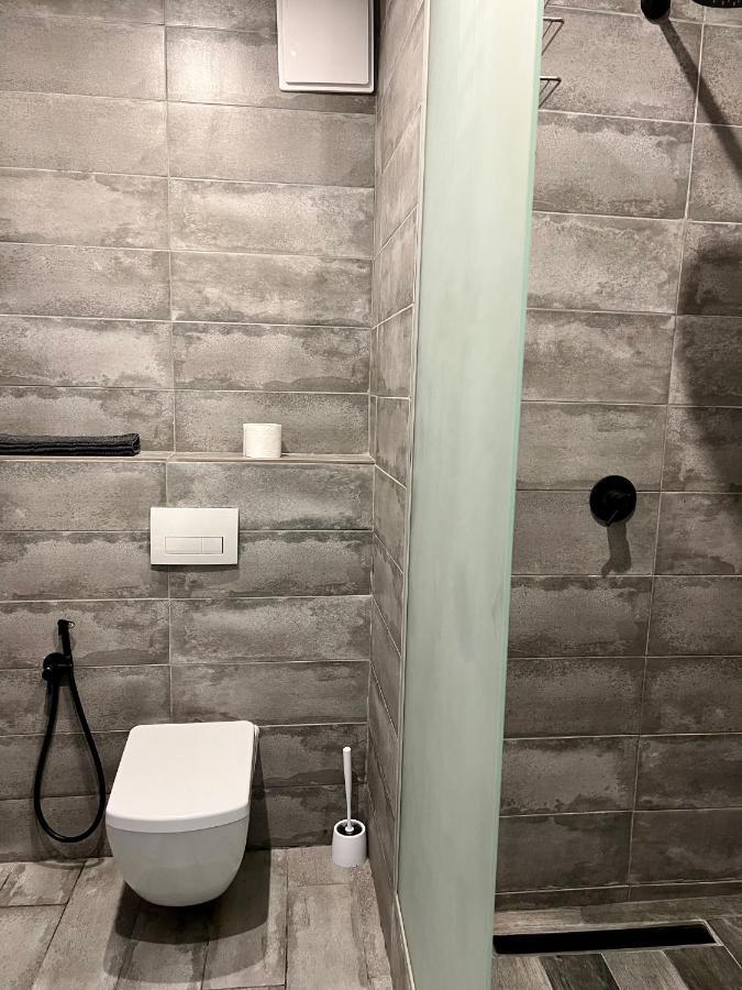 4 Rooms Apartment With A View Of The Dnieper River Kiev Luaran gambar